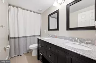 911 Riva Ridge Dr, Great Falls, VA 22066 - Photo 38