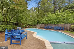 911 Riva Ridge Dr, Great Falls, VA 22066 - Photo 48