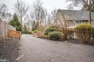 9108 Weant Dr, Great Falls, VA 22066 - Photo 44