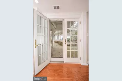 9108 Weant Drive, Great Falls, VA 22066 - Photo 38