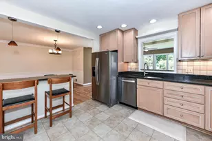 8318 Woodacre St, Alexandria, VA 22308 - Photo 10