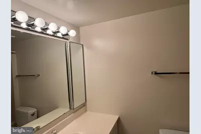 8370 Greensboro Drive #422, McLean, VA 22102 - Photo 8