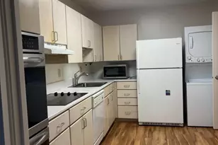 8370 Greensboro Dr, McLean, VA 22102 - Photo 6