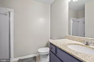 3178 Summit Square Dr, Oakton, VA 22124 - Photo 20