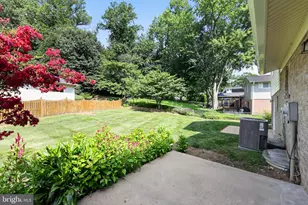 4898 Wheatstone Dr, Fairfax, VA 22032 - Photo 34