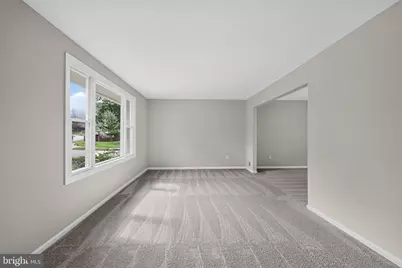 4898 Wheatstone Drive, Fairfax, VA 22032 - Photo 4