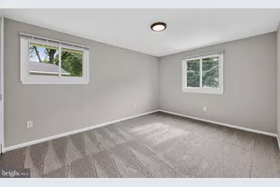 4898 Wheatstone Drive, Fairfax, VA 22032 - Photo 16