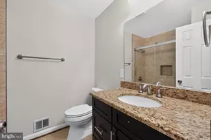 4898 Wheatstone Dr, Fairfax, VA 22032 - Photo 18