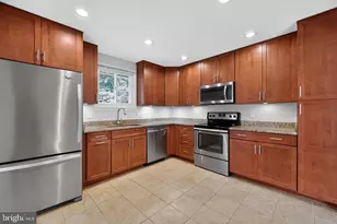 4898 Wheatstone Dr, Fairfax, VA 22032 - Photo 10