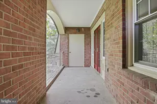 8110 Colony Point Rd, Springfield, VA 22152 - Photo 22