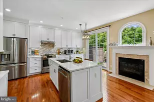 9574 Lagersfield Cir, Vienna, VA 22181 - Photo 12