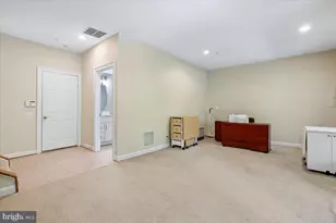 9574 Lagersfield Cir, Vienna, VA 22181 - Photo 40