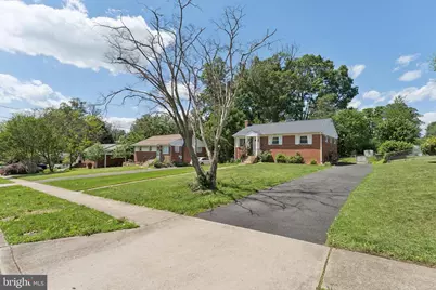 7022 Strathmore Street, Falls Church, VA 22042 - Photo 2