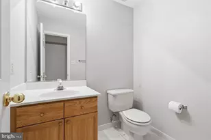 8556 Hooes Rd, Springfield, VA 22153 - Photo 42