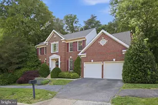 8556 Hooes Rd, Springfield, VA 22153 - Photo 2