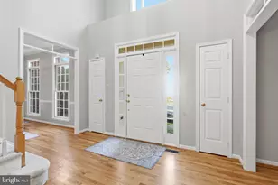 8556 Hooes Rd, Springfield, VA 22153 - Photo 4