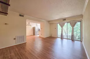 7758 New Providence Dr, Falls Church, VA 22042 - Photo 4