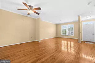 6837 Malton Ct, Centreville, VA 20121 - Photo 8