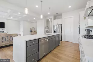 4645 Wood Gln Rd, Fairfax, VA 22032 - Photo 12