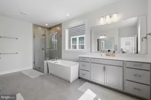 4645 Wood Gln Rd, Fairfax, VA 22032 - Photo 22
