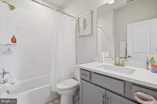 4645 Wood Gln Rd, Fairfax, VA 22032 - Photo 26