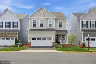 4645 Wood Gln Rd, Fairfax, VA 22032 - Photo 2