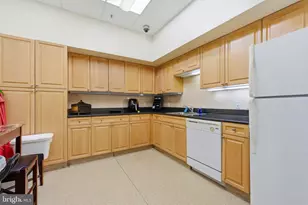 2726 Gallows Rd, Vienna, VA 22180 - Photo 30