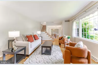 8202 Excalibur Court, Annandale, VA 22003 - Photo 4