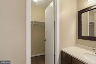 6168 Forest Creek Ct, Springfield, VA 22152 - Photo 16