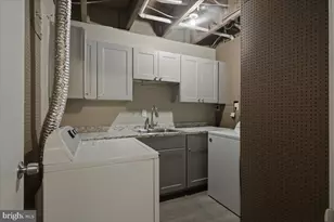 6168 Forest Creek Ct, Springfield, VA 22152 - Photo 26