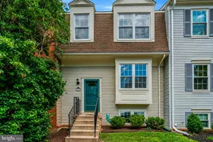 6149 Green Hollow Ct, Springfield, VA 22152 - Photo 1