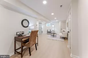 9109 Parliament Dr, Burke, VA 22015 - Photo 44