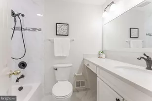 9109 Parliament Dr, Burke, VA 22015 - Photo 16