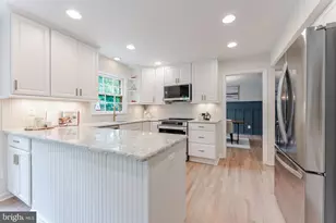 9109 Parliament Dr, Burke, VA 22015 - Photo 6