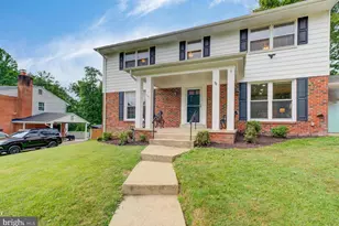 7521 Dolce Dr, Annandale, VA 22003 - Photo 2