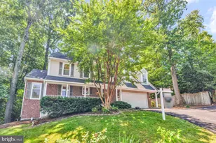 9695 Holly Oak Ct, Fairfax Station, VA 22039 - Photo 1