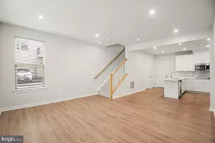 2430 Silver Line Aly, Herndon, VA 20171 - Photo 6