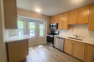 9856 Oakdale Woods, Vienna, VA 22181 - Photo 4