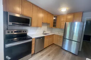 9856 Oakdale Woods, Vienna, VA 22181 - Photo 2