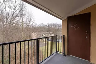 11613 Stoneview Square, Reston, VA 20191 - Photo 10