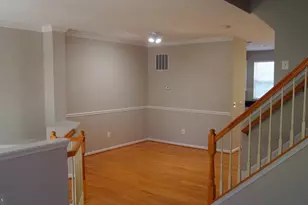 11483 Carriage Ct, Fairfax, VA 22030 - Photo 8
