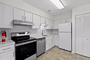2178 Mager Dr, Herndon, VA 20170 - Photo 8