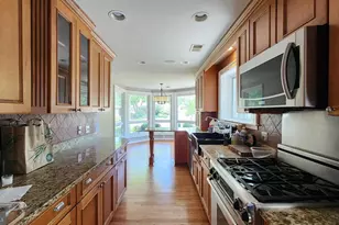 2207 Fordham Dr, Alexandria, VA 22307 - Photo 4