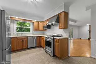 8705 Gateshead Rd, Alexandria, VA 22309 - Photo 10