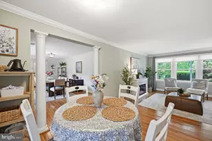 10818 Oldfield Dr, Reston, VA 20191 - Photo 16