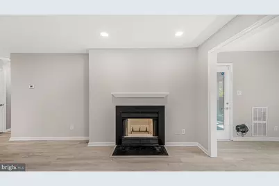 10300 Appalachian Circle #7-106, Oakton, VA 22124 - Photo 4
