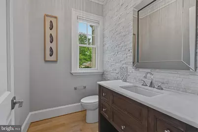 7820 Calpurnia Court, McLean, VA 22102 - Photo 8