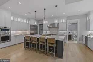 7820 Calpurnia Ct, McLean, VA 22102 - Photo 18
