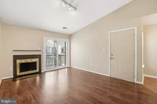 8633 Beekman Pl, Alexandria, VA 22309 - Photo 4