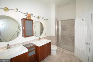 4323 Runabout Ln, Fairfax, VA 22030 - Photo 12